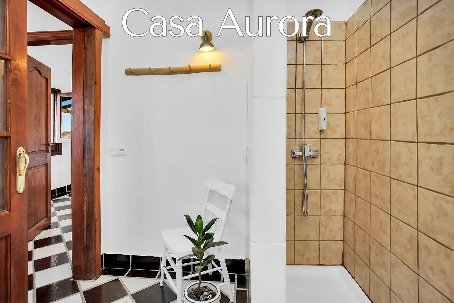 Casa Pilar, Aurora Y Tarabilla En Finca Ecologica Teguitar Spain