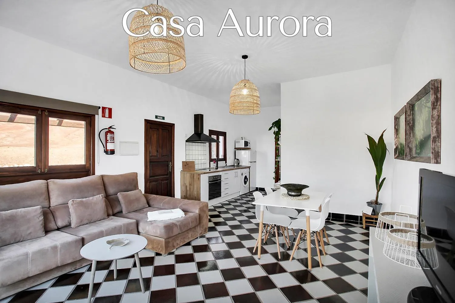 Country house Casa Pilar, Aurora Y Tarabilla En Finca Ecologica Teguitar